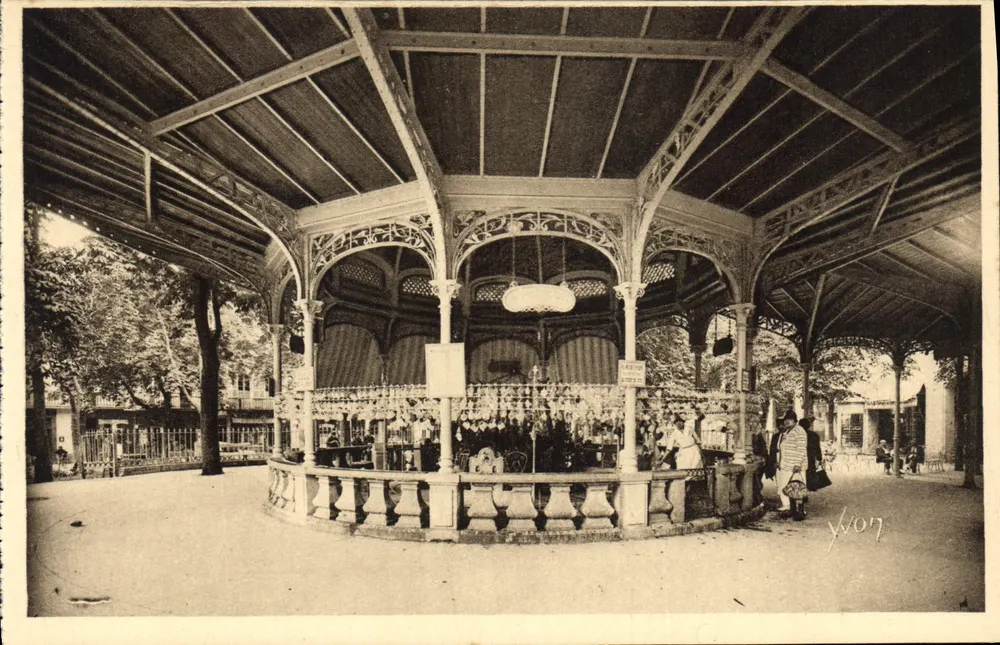 Vichy (Allier) — Źródło Szpitalne — Wydawnictwo Sztuki Yvon - Awers