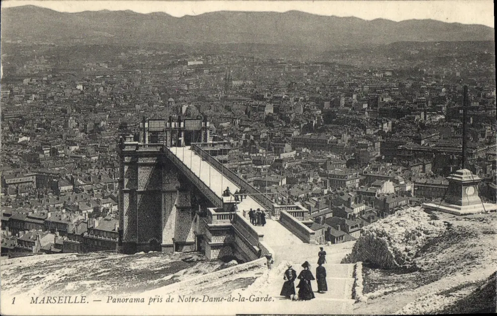 Marseille — Panorama vom Notre-Dame-de-la-Garde — Verleger nicht sichtbar, Nr. 1 - Vorderseite