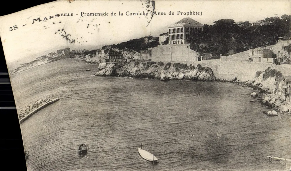 Marsiglia - Promenade de la Corniche (Anse du Prophète) — Carta postale n°38, edita da una tipografia locale - Recto