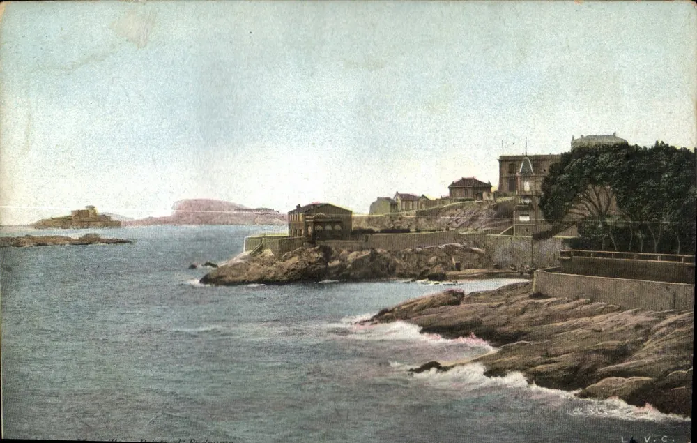 Ponta de Baudouin — vista costeira — L.V.C. (editor) - Frente