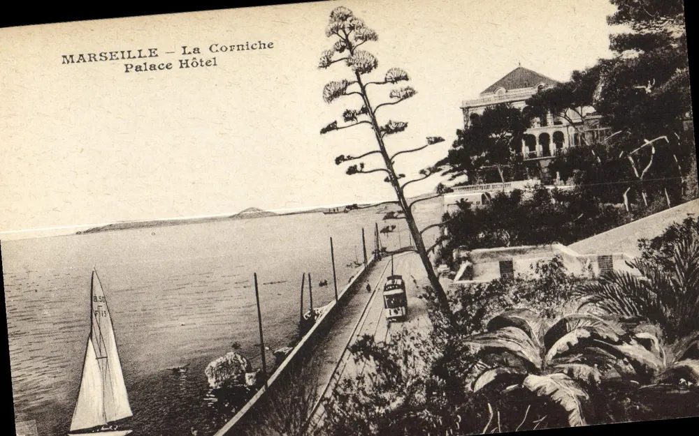 Marseille — De Corniche — Hotel Palace - Voorkant