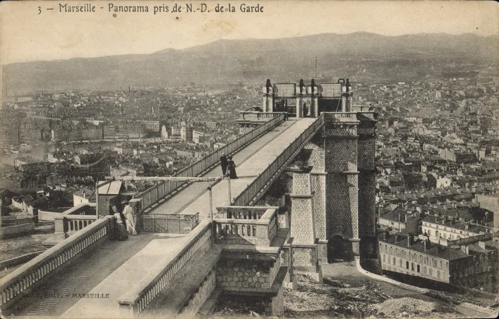 Marselha - Panorama tirado de N.-D. de la Garde — Abazz Editor, Marselha - Frente