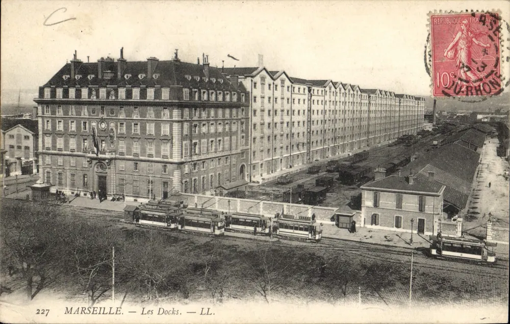 Marselha — Os Docks — LL. — n° 227 - Frente