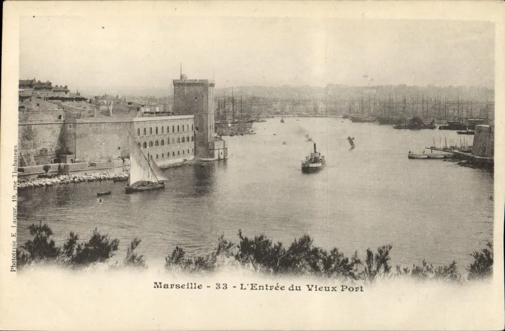 Marseille - 33 - Eingang zum Alten Hafen — Phototype E. Lacour, 19, rue Thuillaneau - Vorderseite
