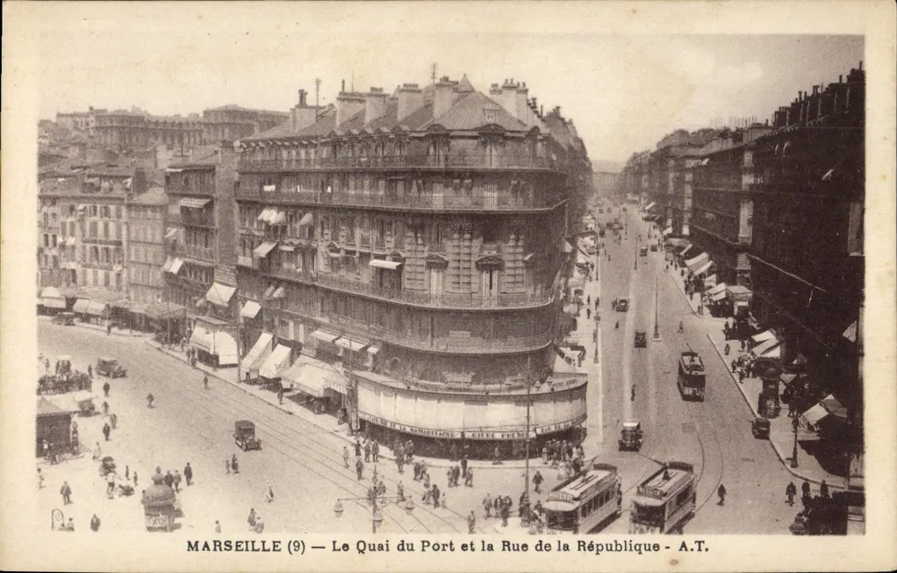 Marseille (9) — Der Hafenkai und die Straße der Republik — A.T. - Vorderseite