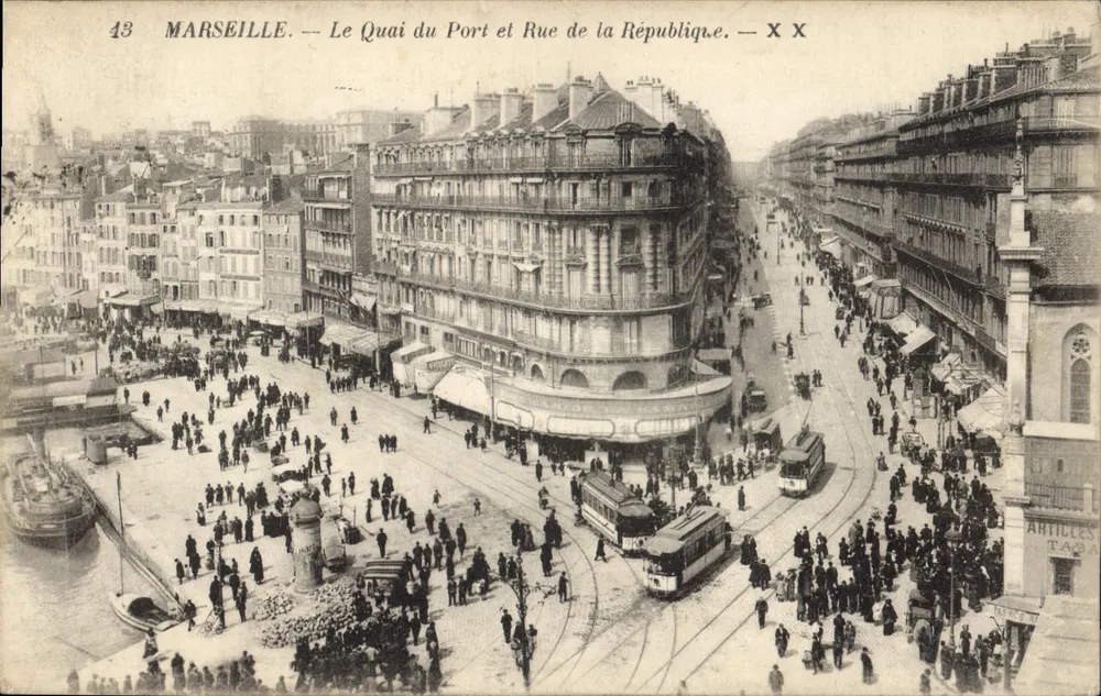 Marseille — Der Hafenkai und die Straße der Republik — XX — Articles Taba - Vorderseite