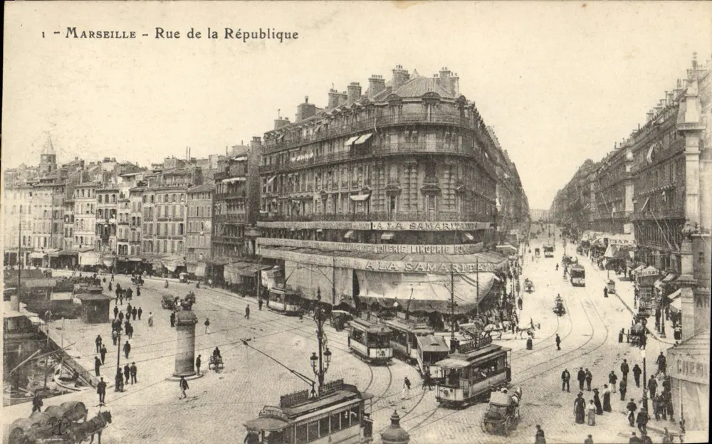 Marselha - Rue de la République — vista animada com trams e loja 'La Samaritaine' — editor desconhecido, número de série não visível - Frente