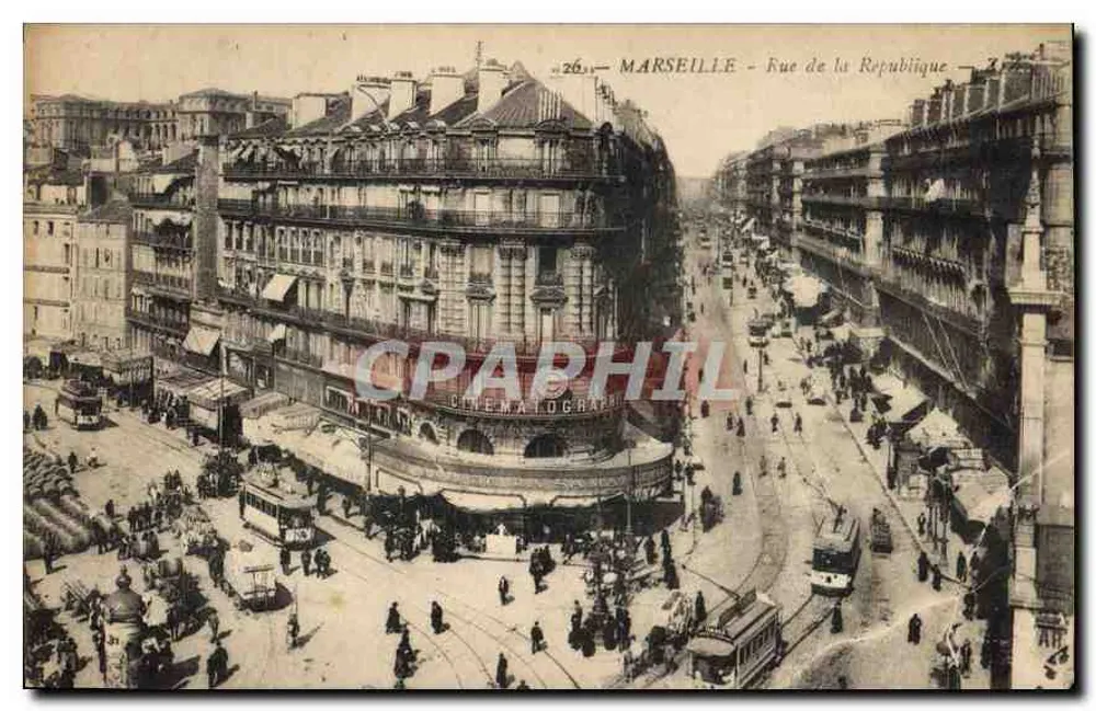 MARSEILLE - Rue de la République — vista do canto com o cinema CINÉMATOGRAF — n°26 - Frente