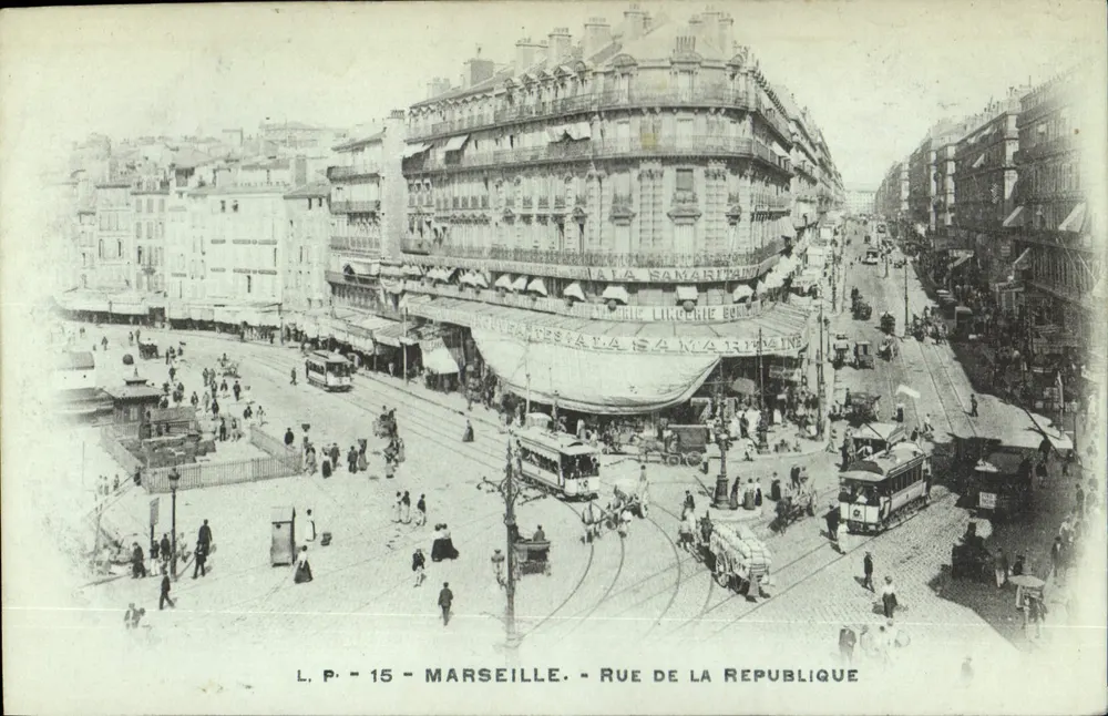 Marselha - Rue de la République — vista da galeria Samaripha — L.P. 15 - Frente