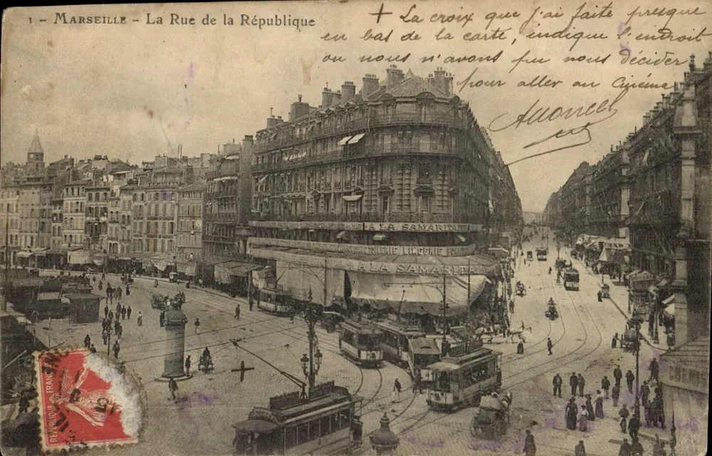 Marselha - A Rue de la République — vista urbana com trams e loja 'La Samaritaine' — editor desconhecido, n° 1 - Frente