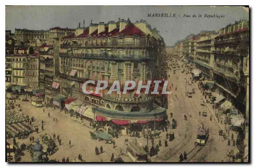 MARSEILLE - Rue de la République — vista da praça com cinema e trem — editor não visível - Frente