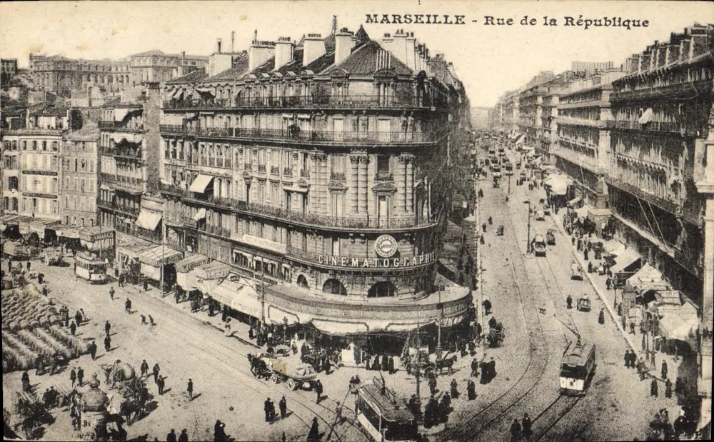 Marselha - Rua da República — Cinematografia — editor não identificado - Frente