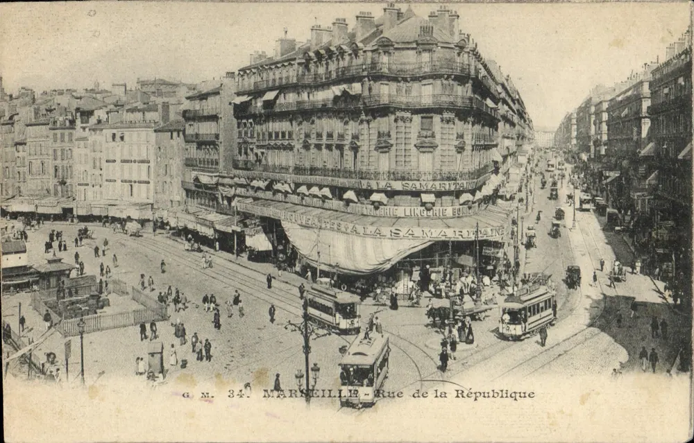 Marselha - Rue de la République — vista da farmácia La Samaritaine — editor G.M. n°34 - Frente