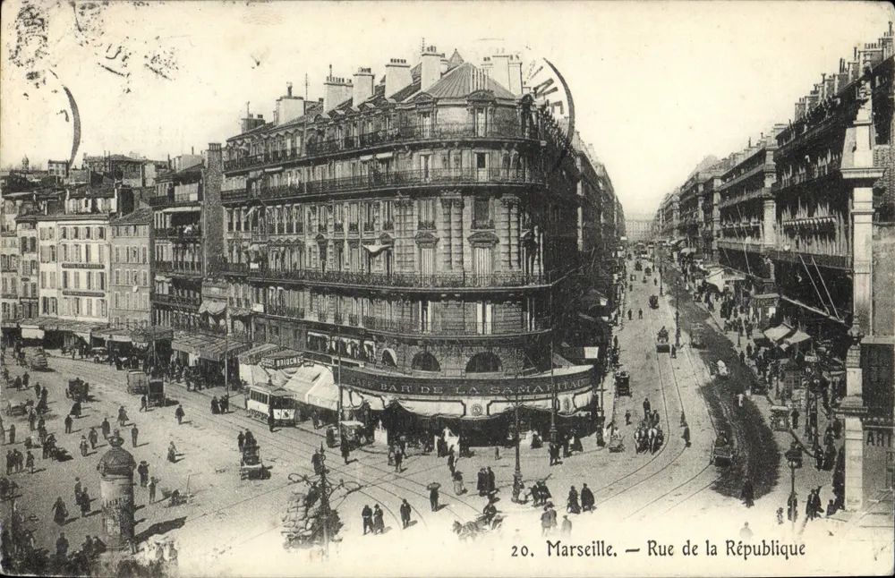 Marselha — Rue de la République — Editor Art et Industrie, n°20 - Frente