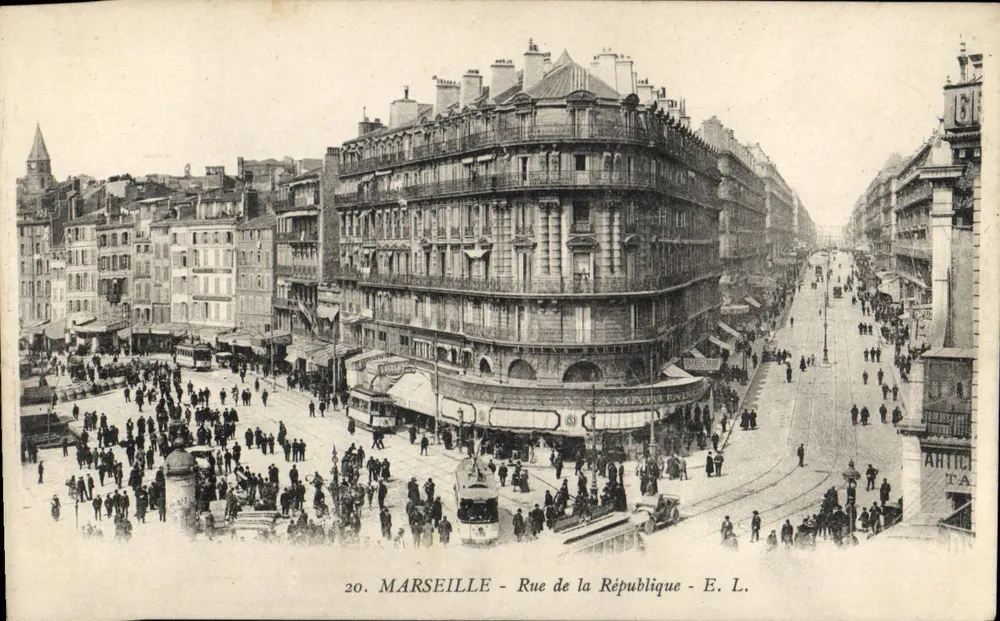 MARSEILLE - Rua da República - E. L. - Frente