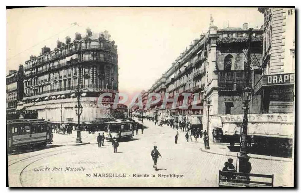 Marselha - Rue de la République — vista da rua com trem — editor Quenende Phot, n.º 70 - Frente
