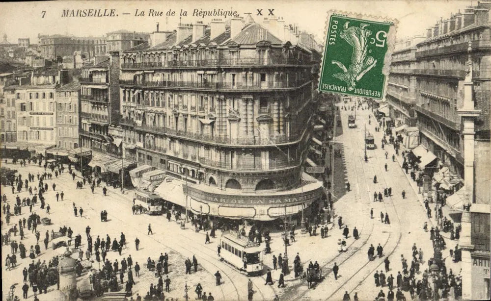 Marseille — A Rua da República — editor desconhecido, n° 7 - Frente