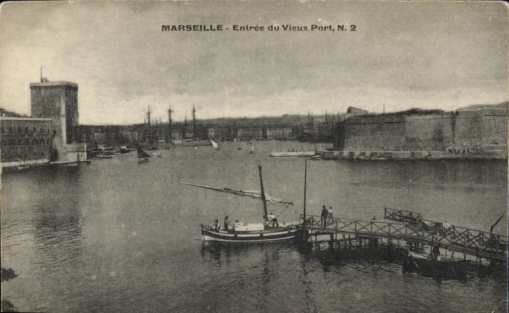 Marseille - Entrée du Vieux Port, N. 2 — éditeur non identifié - Recto