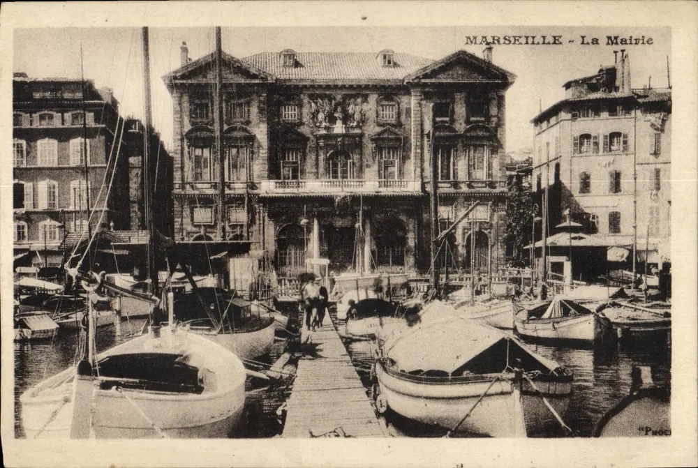 Marselha - A Prefeitura — vista do porto com barcos — editor Proco, n° 34 - Frente