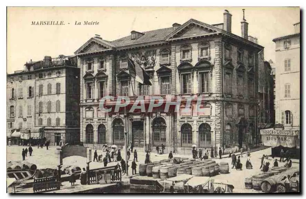 Marseille - De Gemeente — uitzicht op het stadhuis met menigte en vaten — uitgever niet geïdentificeerd - Voorkant