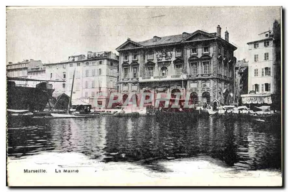 Marseille. A Prefeitura — vista do prédio no porto — Editor: GraphiPhil - Frente