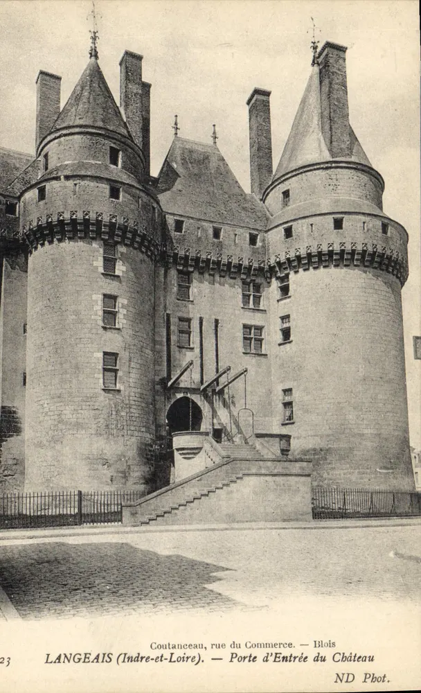 Langeais (Indre-et-Loire) — Eingangstor des Schlosses — ND Phot. - Vorderseite