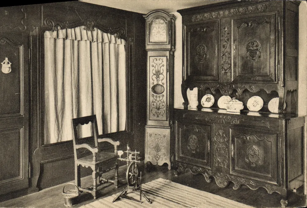 Rustic Lorraine Furniture — Sideboard, Niche, Clock Case — Musée historique lorrain, Nancy - Front