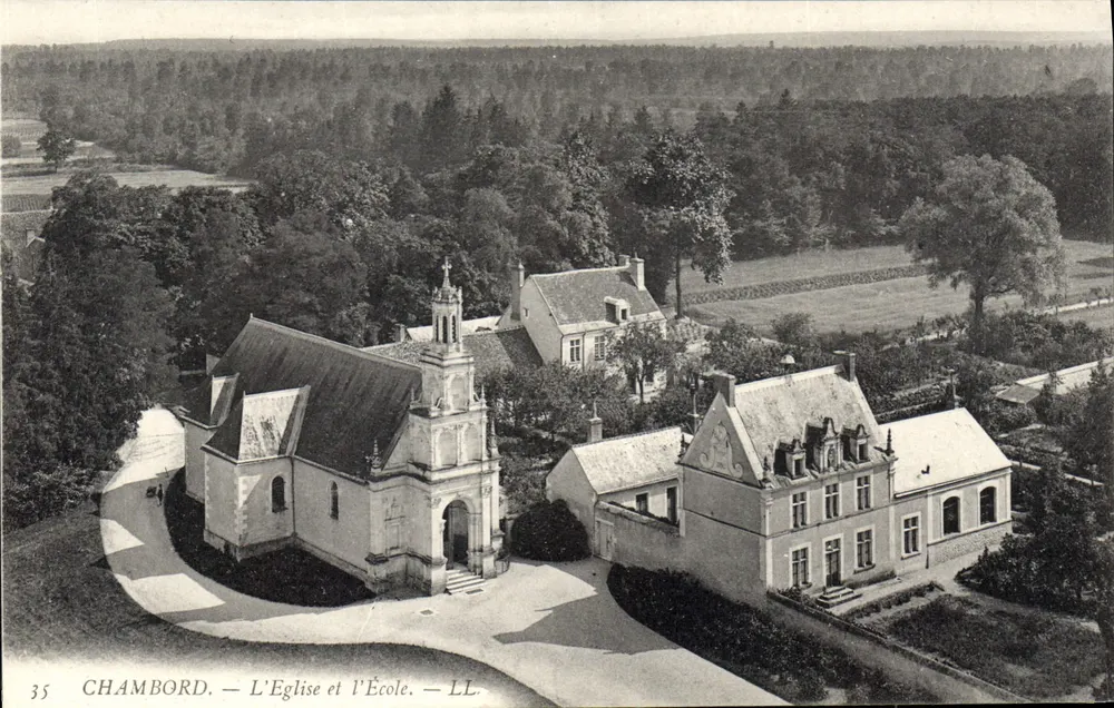 Chambord — La Iglesia y la Escuela — LL - Anverso