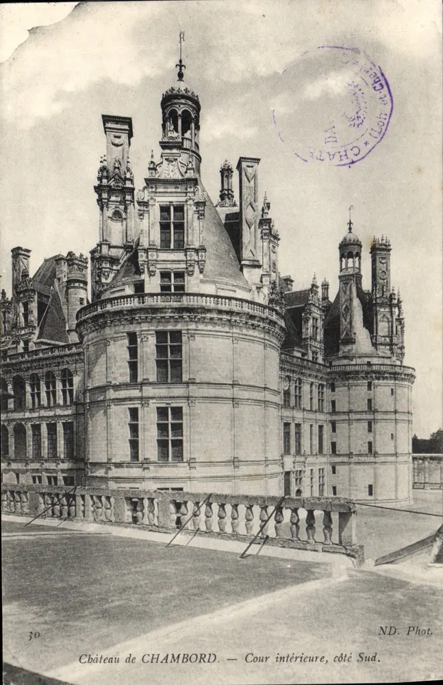 Château de CHAMBORD — Cour intérieure, côté Sud — ND. Phot. - Recto