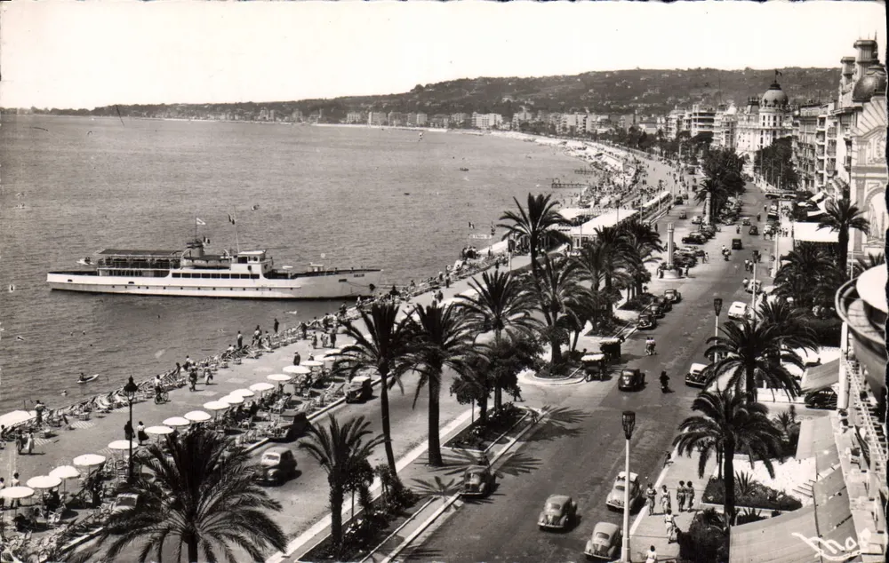 Vue de la Promenade des Anglais à Nice — éditeur Les Éditions de la Côte d'Azur, n° 2345 - Recto