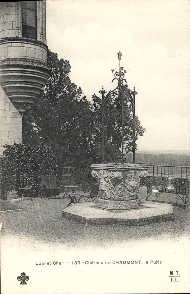 Castelo de Chaumont, o Poço — Loir-et-Cher — 139 — M.T. I.L. - Frente