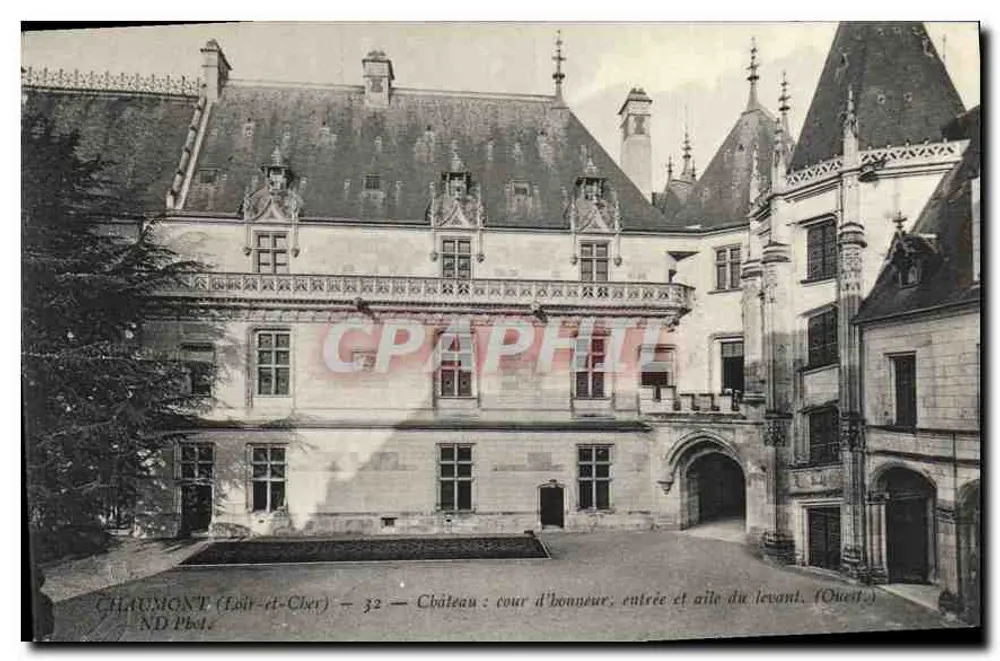 Châumont (Loir-et-Cher) — Schloss: Ehrenhof, Eingang und östliches Flügel. (West.) — ND Pb4. - Vorderseite