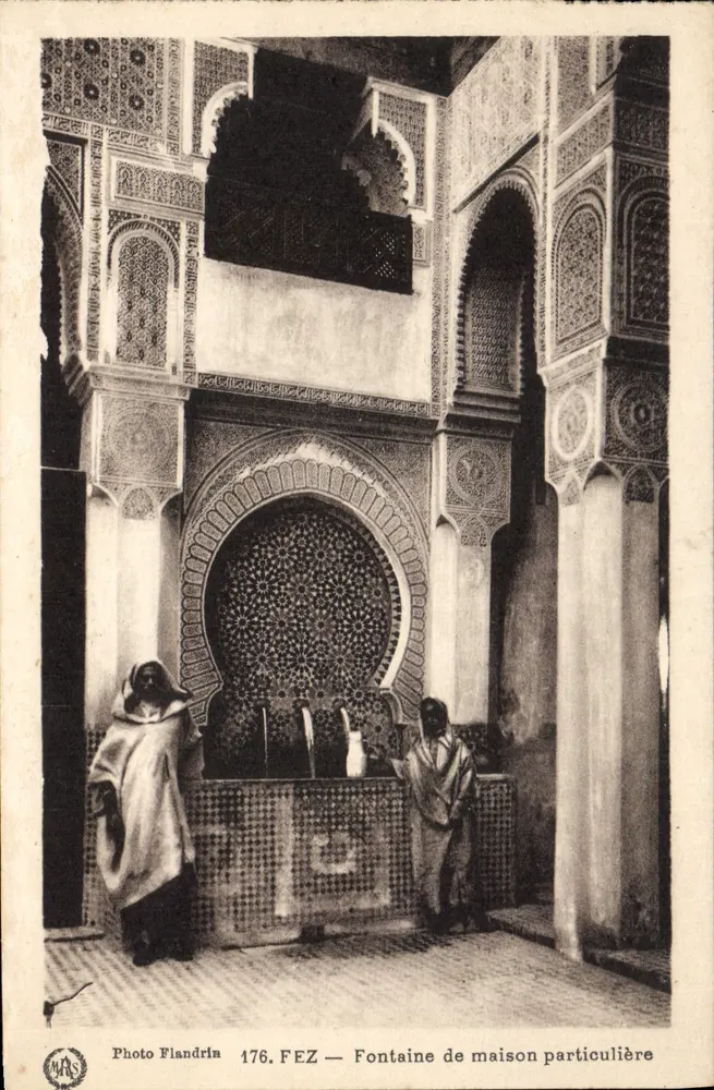 Fès — Fountain of a Private House — Photo Flandrin 176 - Front