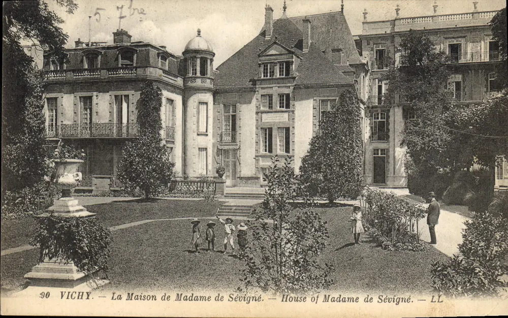 Vichy — La Maison de Madame de Sévigné — LL - Recto