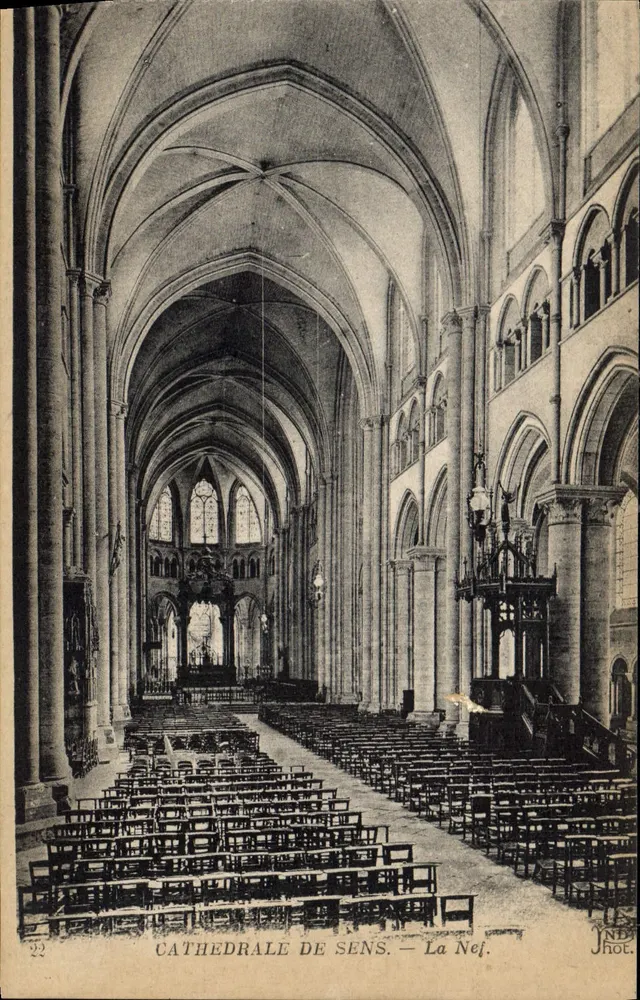 Catedral de Sens — A Nave — JND Fot. - Frente