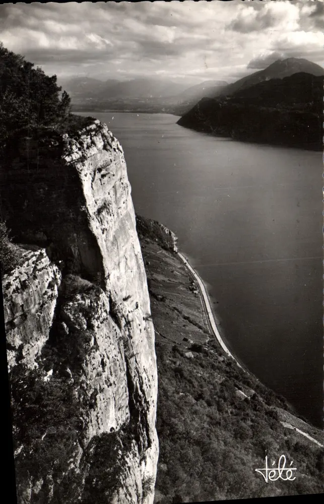 Rocher à pic de la Chambotte — Lac du Bourget — Éditions TÉLÉ - Frente
