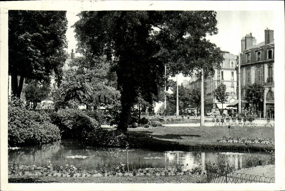 Bordeaux — O Square Gambetta — Ed. A Cigogne, n° 141 - Frente