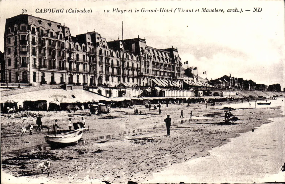 Cabourg (Calvados) — Strände und Grand-Hôtel (Viraut et Mauciere, Architekt) - Vorderseite