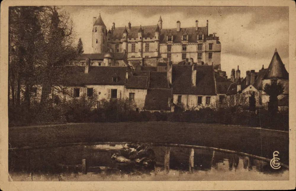 Loches — O Castelo Real — Editor C. Ferralis, n°19 - Frente