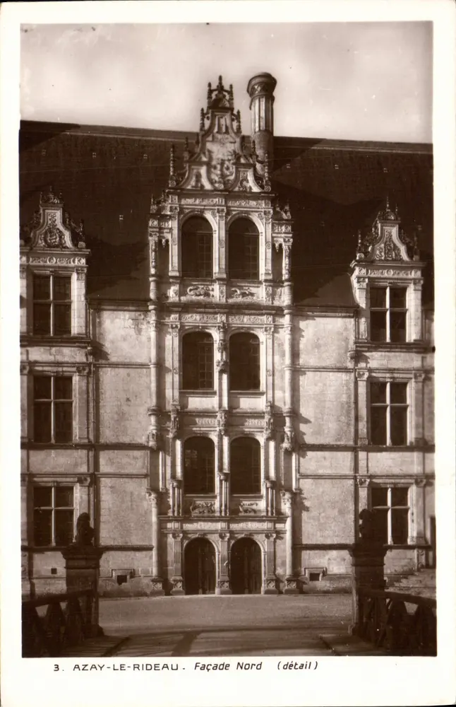 Azay-le-Rideau — Nordfassade (Detail) — Edition der historischen Denkmäler - Vorderseite
