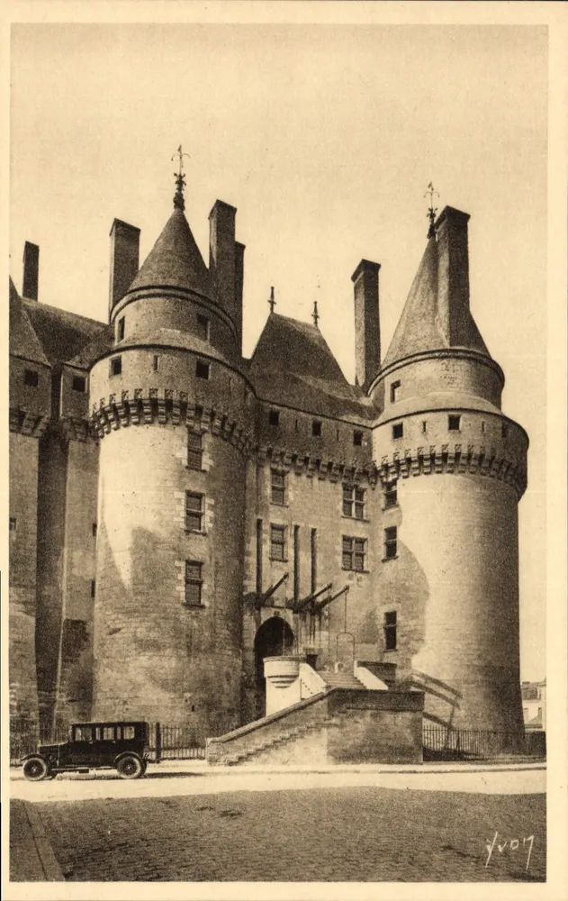 Langeais (Indre-et-Loire) — Eingang zum Schloss Martel — Les Éditions d'Art XVON - Vorderseite