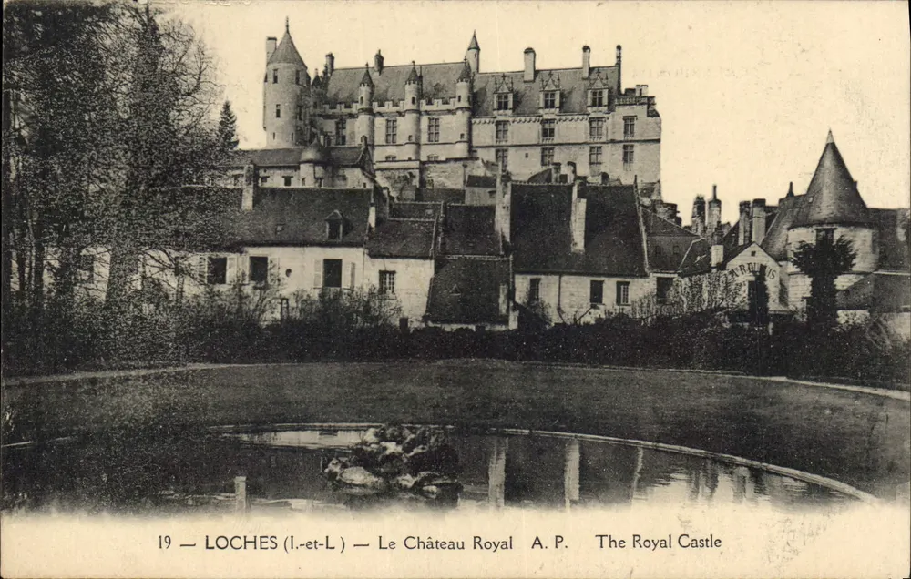 Loches (Loir-et-Cher) — O Castelo Real — A.P. (editor) - Frente