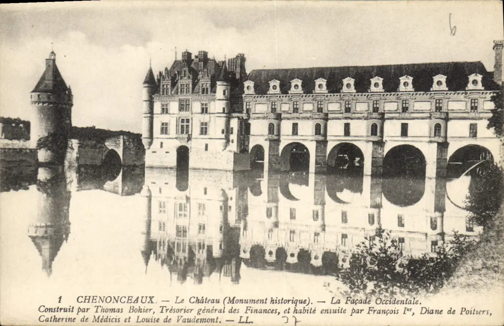 Chenonceaux — Het Kasteel (Historisch Monument) — De Westelijke Gevel — LL - Voorkant