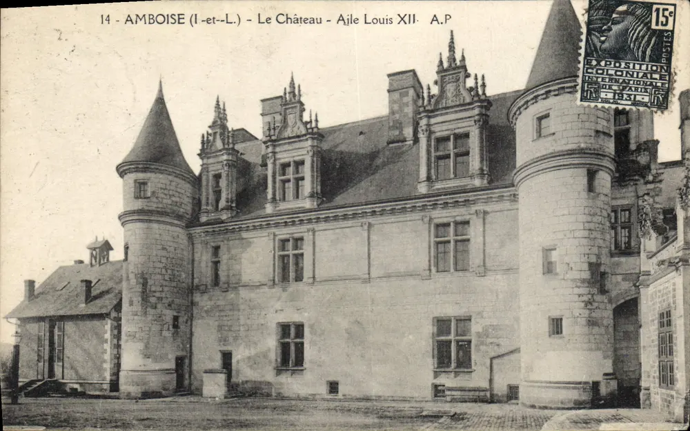 Amboise (Loire-et-Loire) — El Castillo de Amboise — A.P. (editor) - Anverso