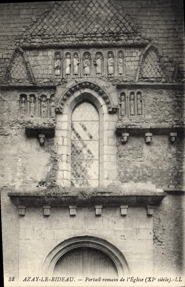 Azay-le-Rideau — Römischer Portal der Kirche (11. Jahrhundert) — LL - Vorderseite