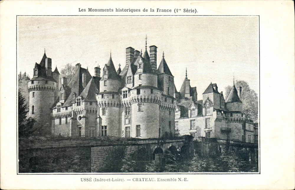 Ussé (Indre-et-Loire) — Kasteel. Geheel N.E. — De historische monumenten van Frankrijk (1e serie). - Voorkant