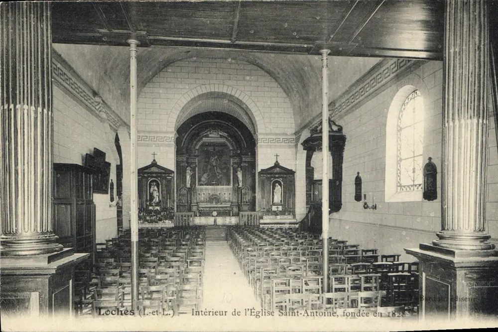 Loches (Loire-et-Loire) — Innenansicht der Kirche Saint-Antoine, gegründet 1828 — Verlag Bordat - Vorderseite