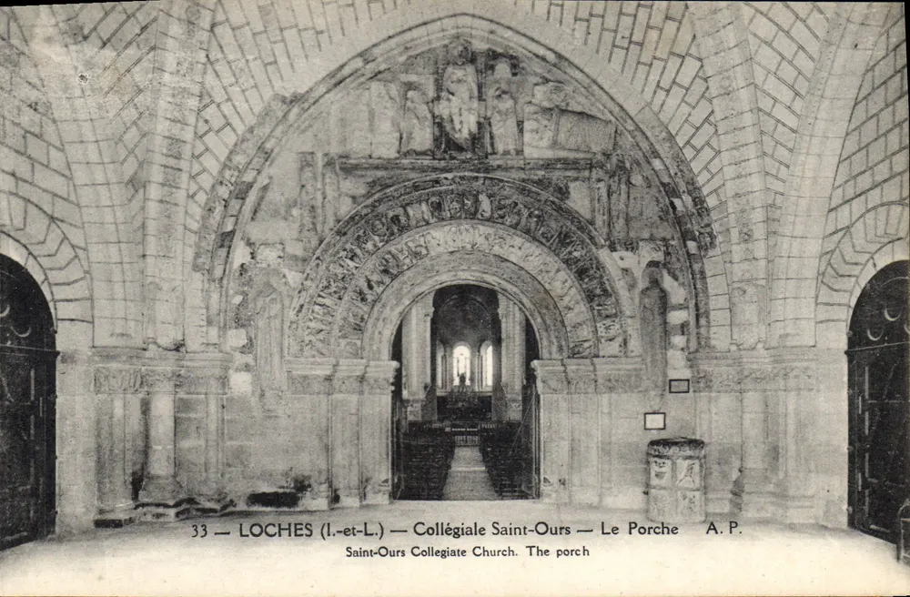 Antike Ansichtskarte Loches (Loir-et-Cher) — Kollegiatekirche Saint-Ours — Der Portal — A.P. - Vorderseite