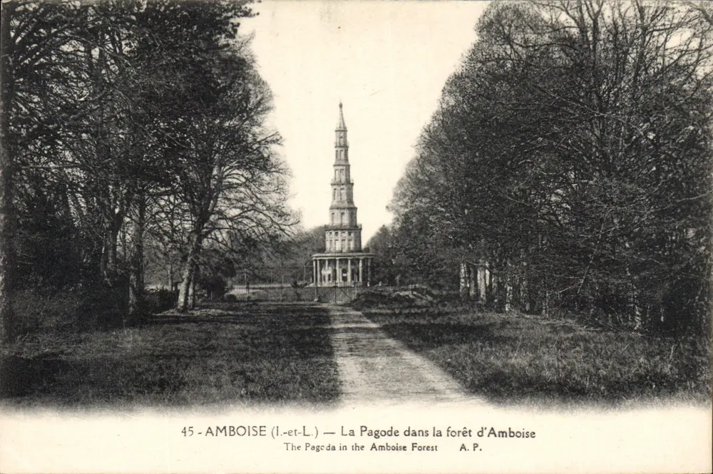 Amboise (Loire-et-Loire) — A Pagode na floresta de Amboise — A.P. - Frente