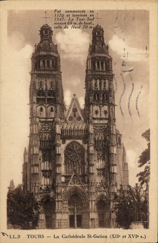 Tours — A Catedral de São Gatien (séculos XII e XVI) — LL.9 - Frente
